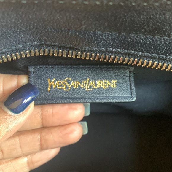 🦋Beautiful YSL Navy Blue Leather Handbag🦋 - Picture 12 of 14